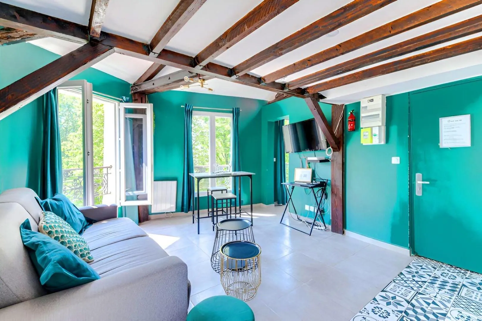 Bluestay 24 - Superb Apartment In Paris