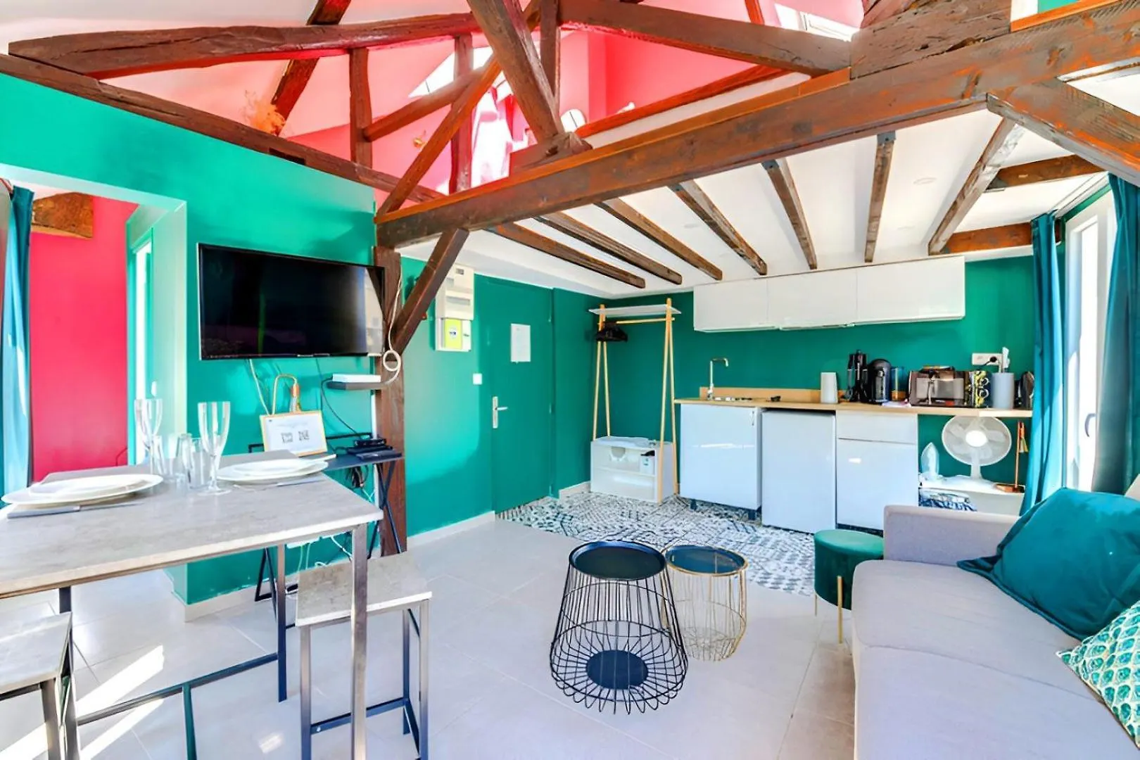 Bluestay 24 - Superb Apartment In Paris France