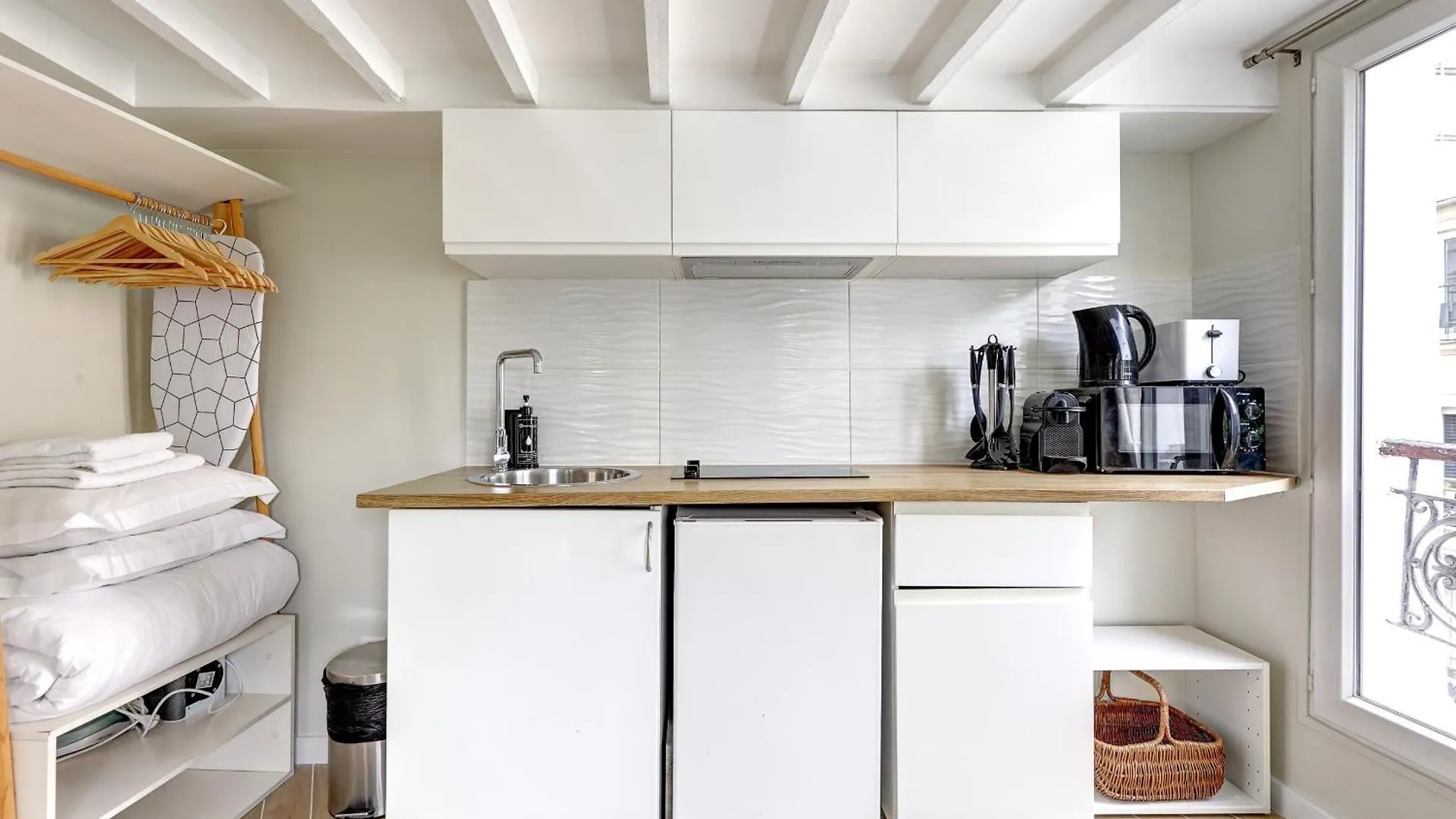 Bluestay 24 - Superb Apartment In Paris France